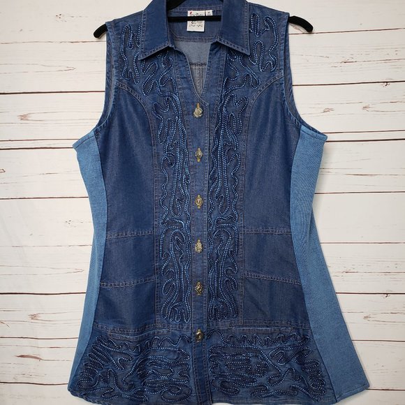 Parsley & Sage Embroidery Chambray Vest - Picture 6 of 11
